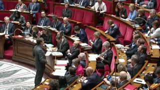 Nicolas Hulot s’exprime à l’occasion des questions au gouvernement à la séance du 31 octobre 2017. © Assemblée nationale Nicolas Hulot s’exprime à l’occasion des questions au gouvernement à la séance du 31 octobre 2017. © Assemblée nationale
